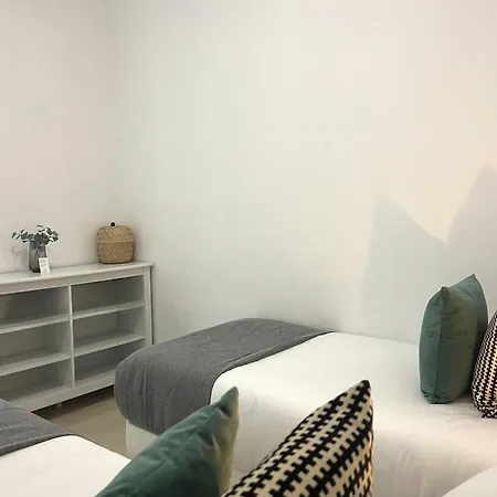 아파트 Phaedrus Living Constantinos Seaview 파포스