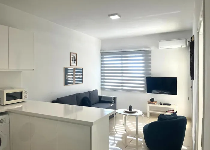 Apartamento Phaedrus Living Constantinos Seaview