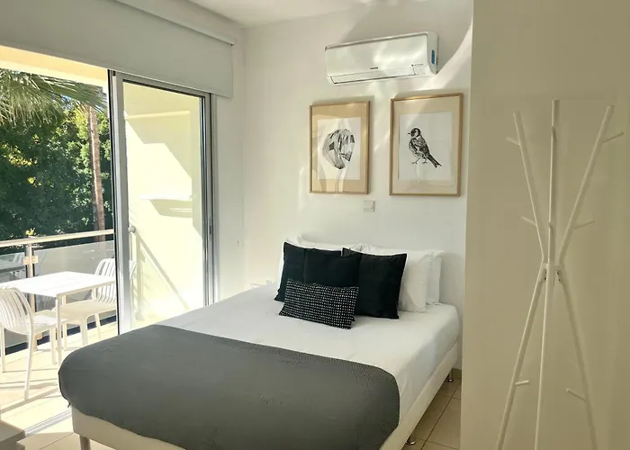 Apartamento Phaedrus Living Constantinos Seaview Pafos