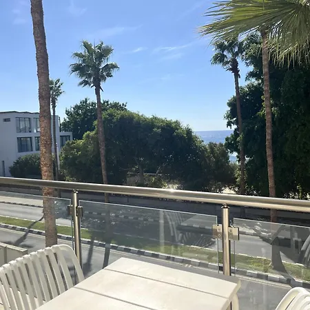 Phaedrus Living Constantinos Seaview