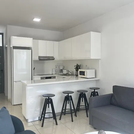 Phaedrus Living Constantinos Seaview Appartamento Paphos