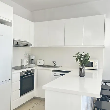 شقة Phaedrus Living Constantinos Seaview *